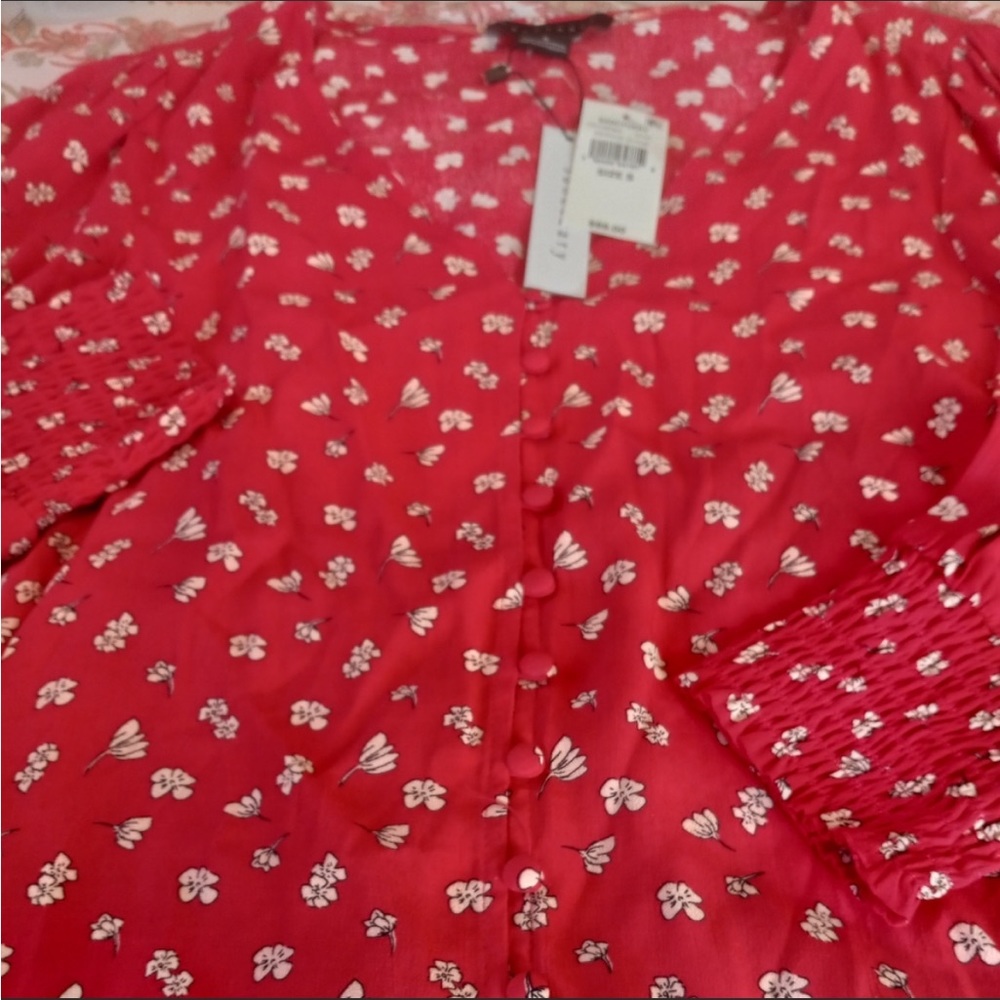 NWT Sanctuary Blouse Artificial Bloom Red Pink Floral Size Small - Picture 5 of 7